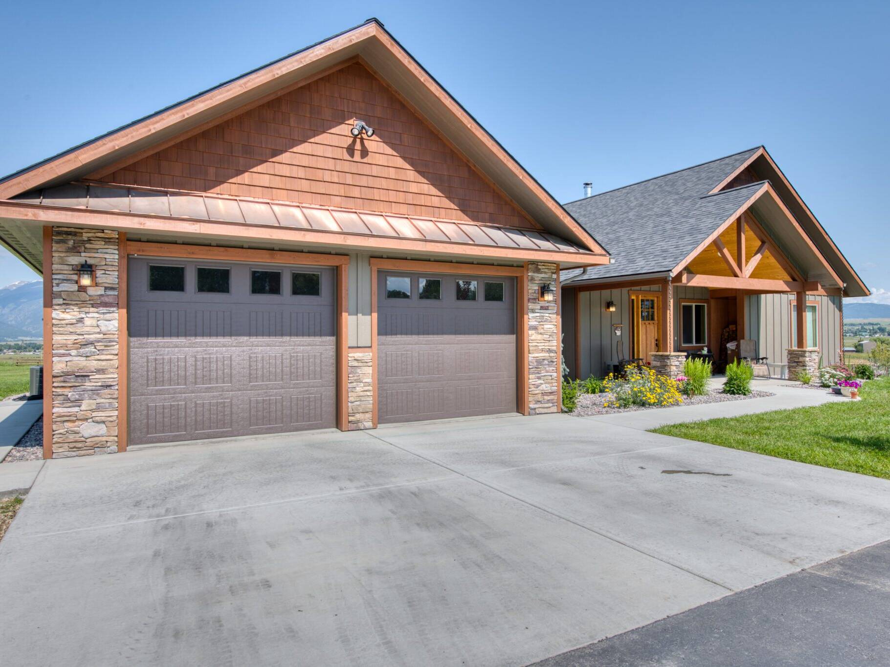 Front exterior of a custom home built by Big Sky Builders in Stevensville, MT