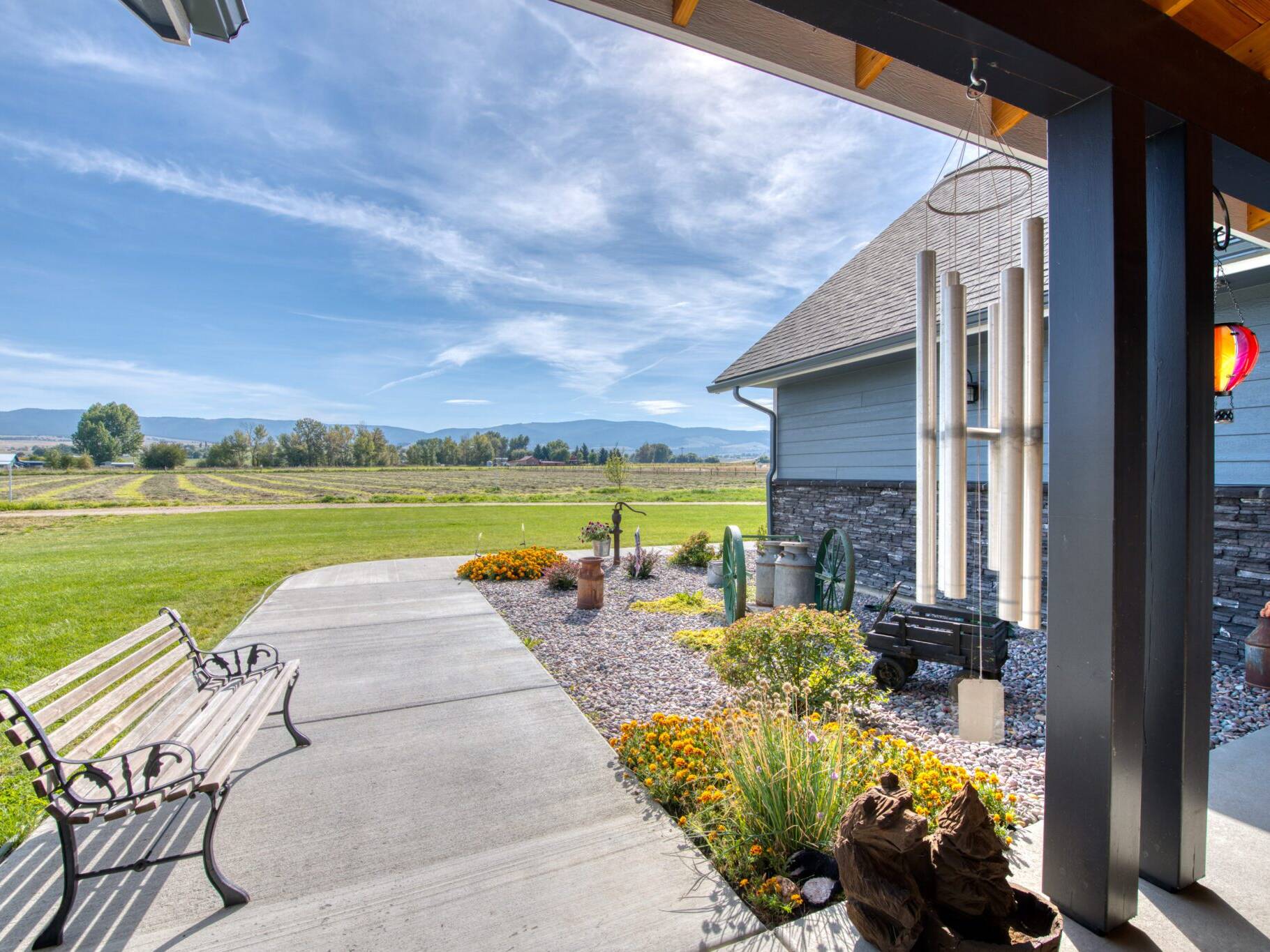 Front porch of a custom home built by Big Sky Builders in Stevensville, MT