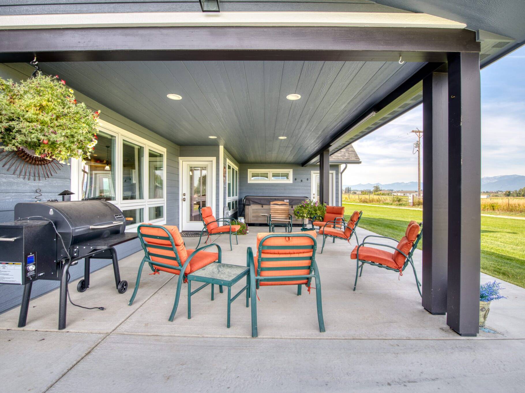 Back patio of a custom home built by Big Sky Builders in Stevensville, MT