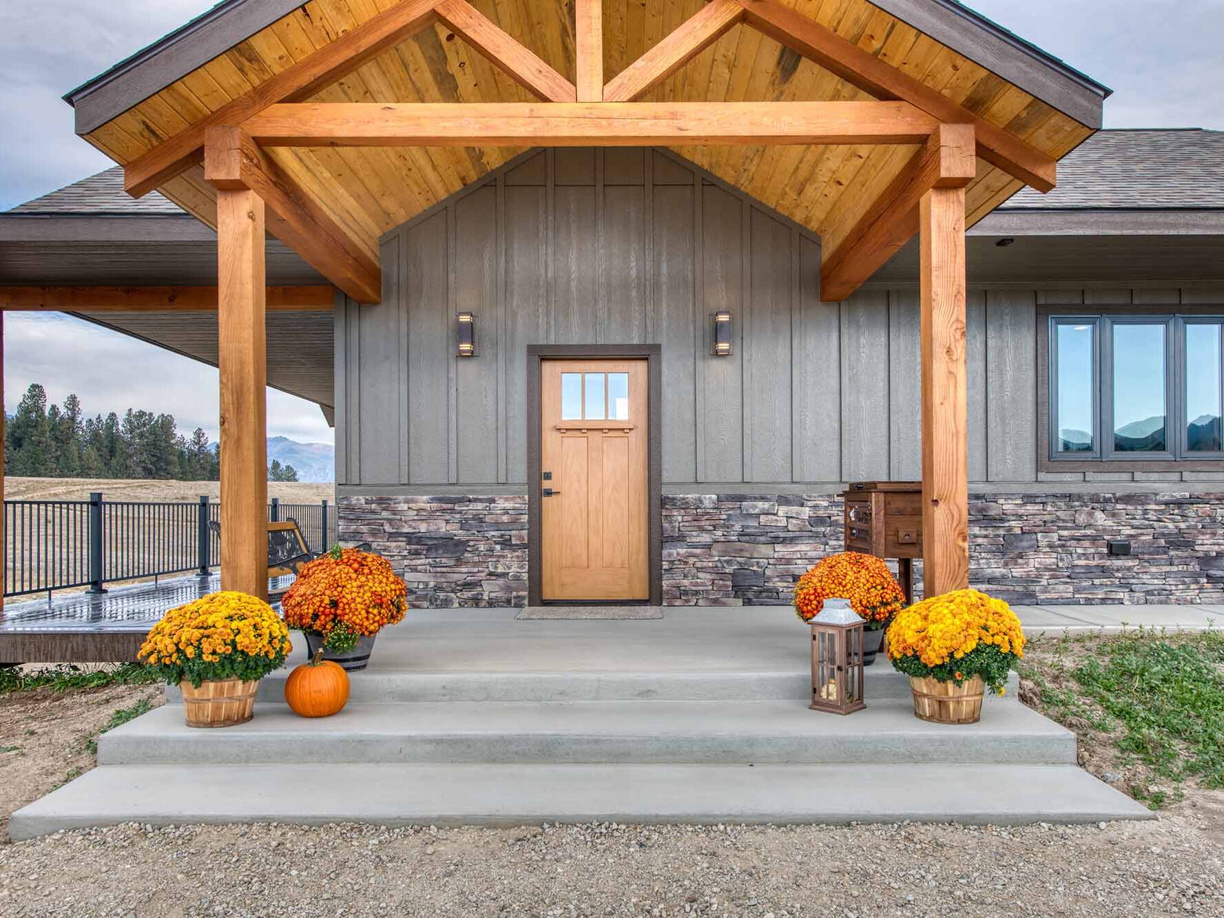 Entry porch of a custom home built by Big Sky Builders in Stevensville, MT